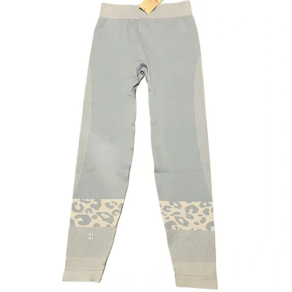 Sweaty Betty Light Blue Leggings - Picture 7 of 14